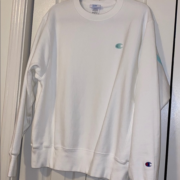 Champion Other - Champion White sweatshirt